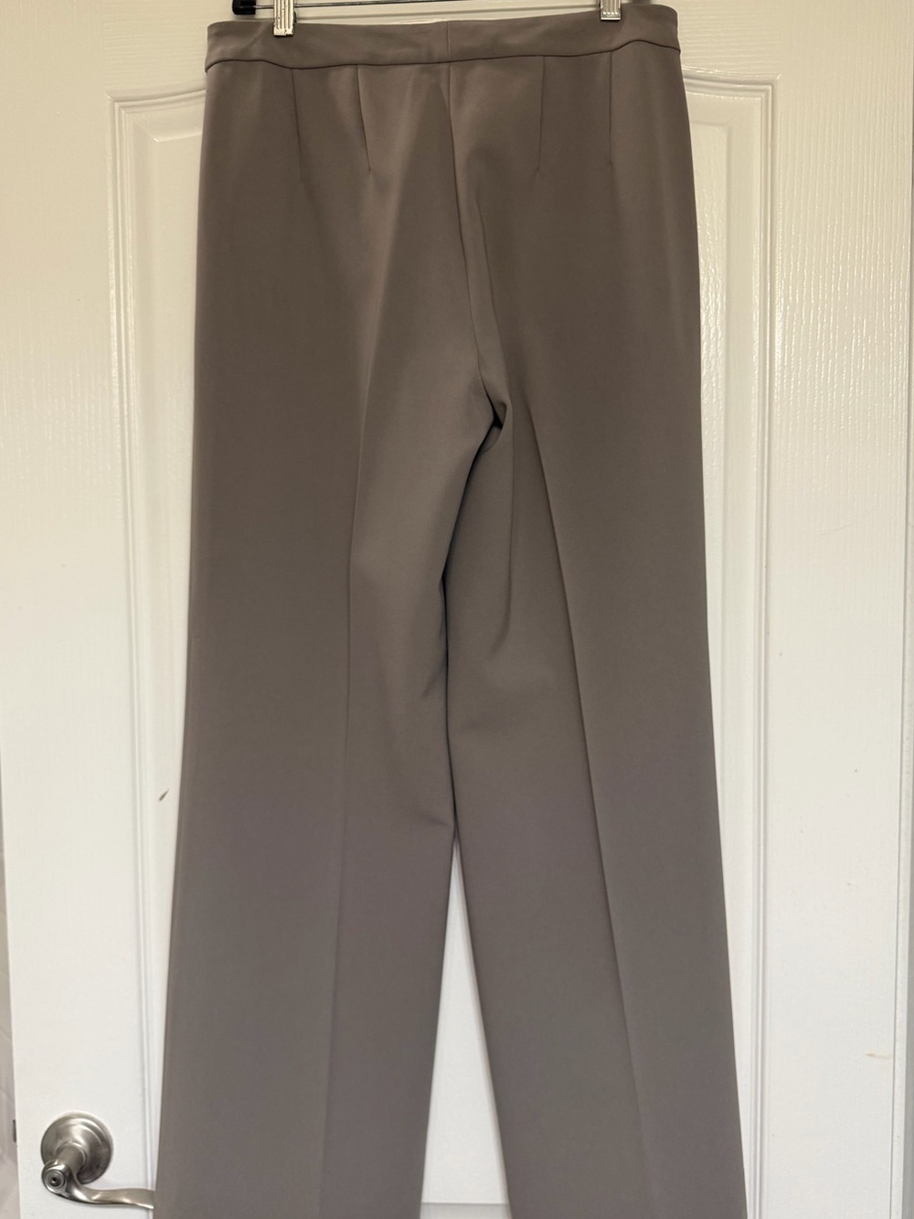 St. John Taupe Wide Leg Trouser Dress Pants Sz 8 Stretch Crepe Career - Picture 4 of 8